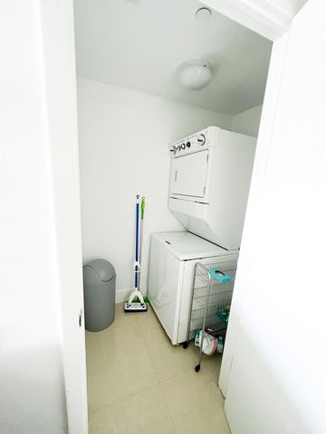 495 Brickell 2611, Miami, FL 33131