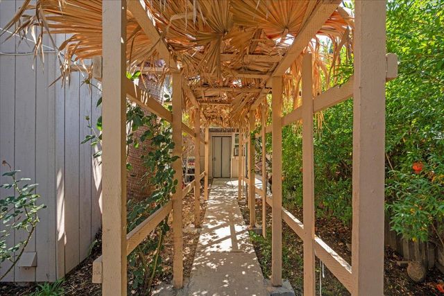 8148 Orchid Tree Way, Antelope, CA 95843