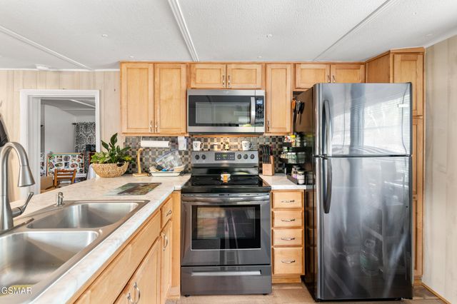 425 Autumn Lane, Gatlinburg, TN 37738