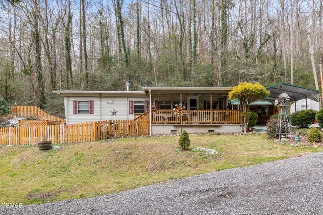 425 Autumn Lane, Gatlinburg, TN 37738