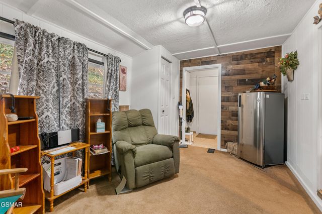 425 Autumn Lane, Gatlinburg, TN 37738