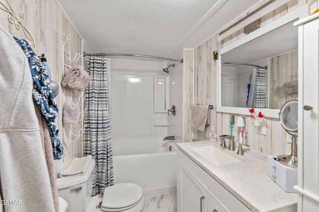 425 Autumn Lane, Gatlinburg, TN 37738