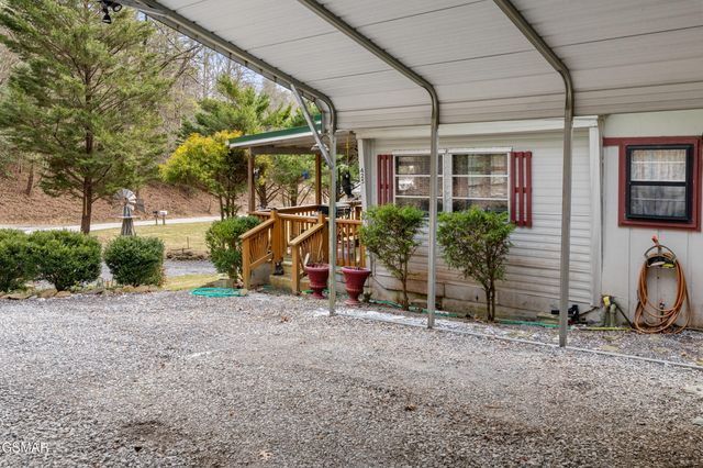 425 Autumn Lane, Gatlinburg, TN 37738