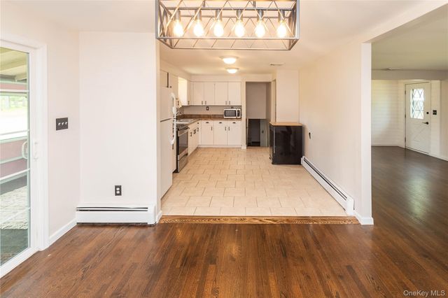 2188 State Route 32, Modena, NY 12548