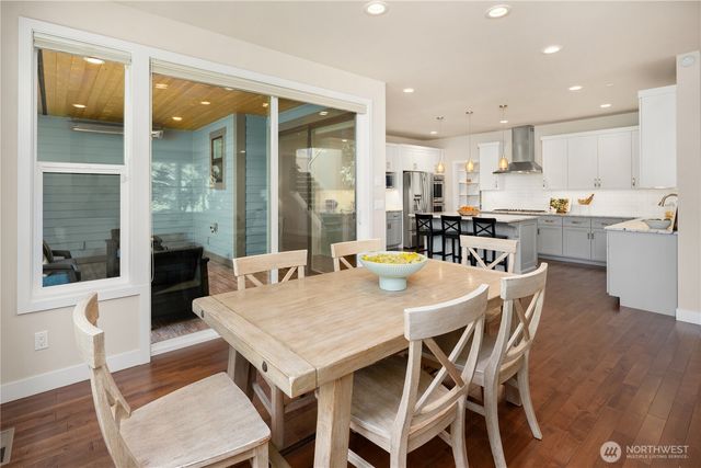 3230 175th Court NE, Redmond, WA 98052
