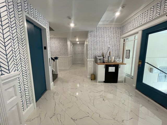 41 Edgerly Rd 28, Boston, MA 02115