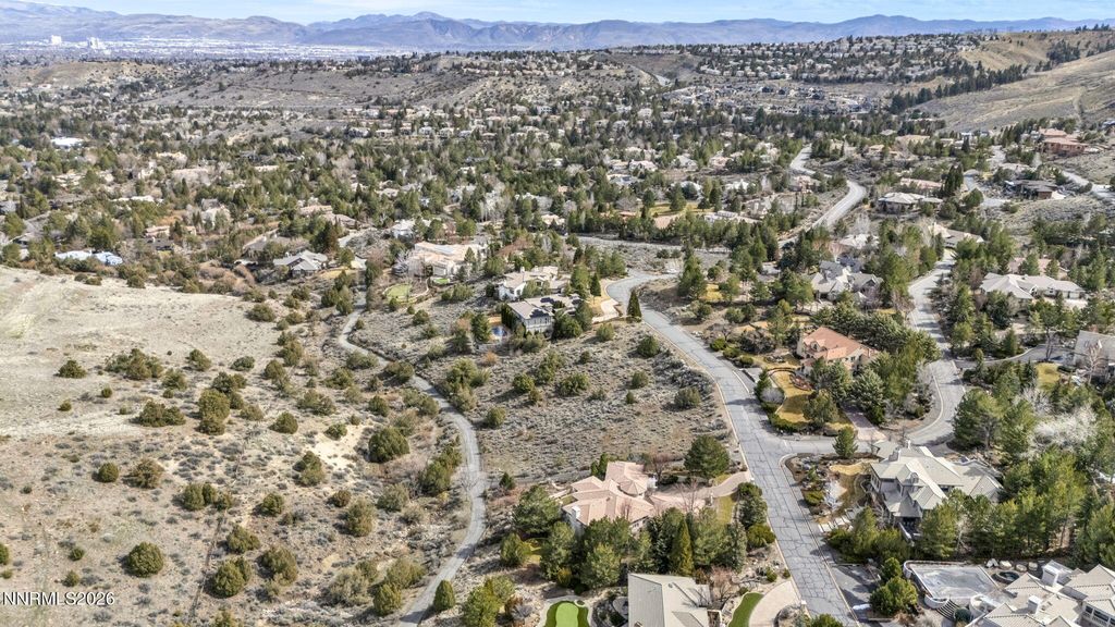 Image 10 of property listing at 4387 Sharps Road, Reno, NV 89519