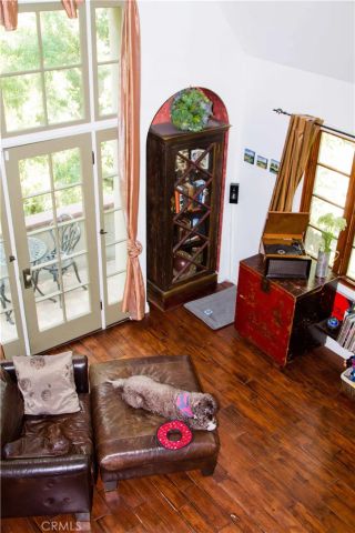 2318 Holly Drive, Los Angeles, CA 90068