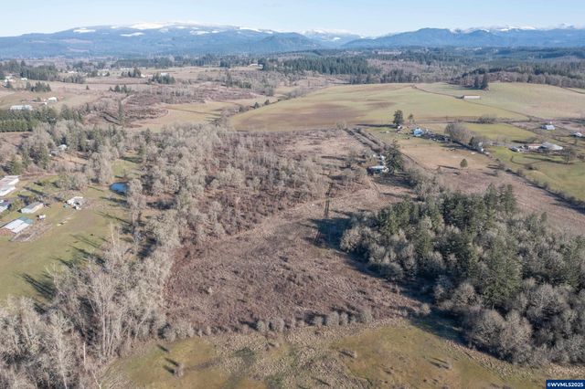 35388 Richardson Gap (next to) Rd, Lebanon, OR 97355