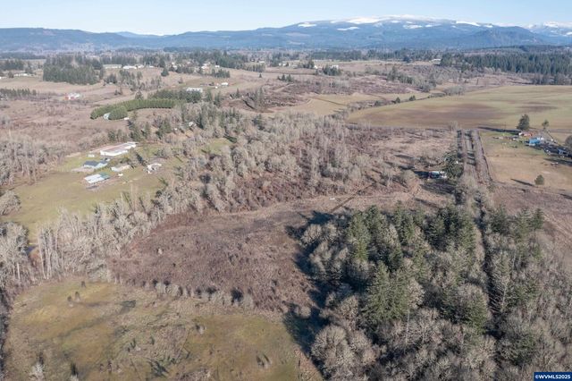 35388 Richardson Gap (next to) Rd, Lebanon, OR 97355