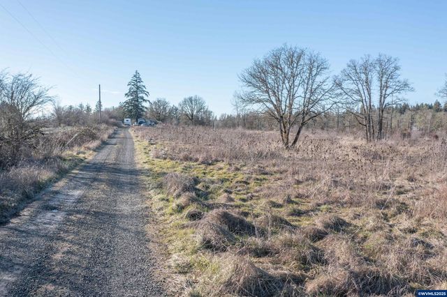 35388 Richardson Gap (next to) Rd, Lebanon, OR 97355