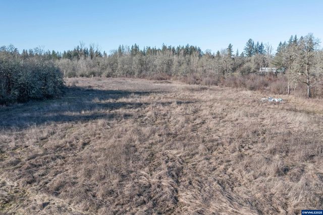 35388 Richardson Gap (next to) Rd, Lebanon, OR 97355