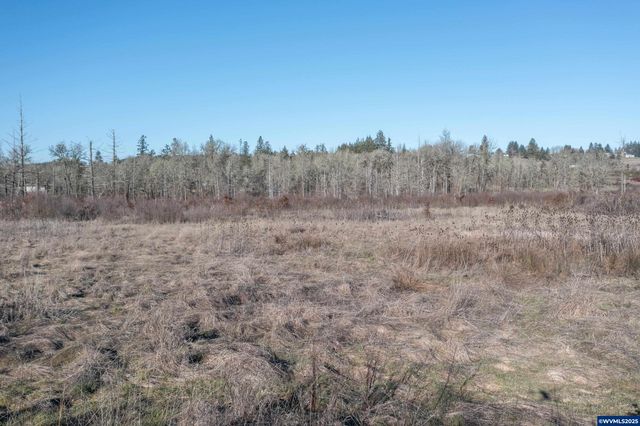 35388 Richardson Gap (next to) Rd, Lebanon, OR 97355