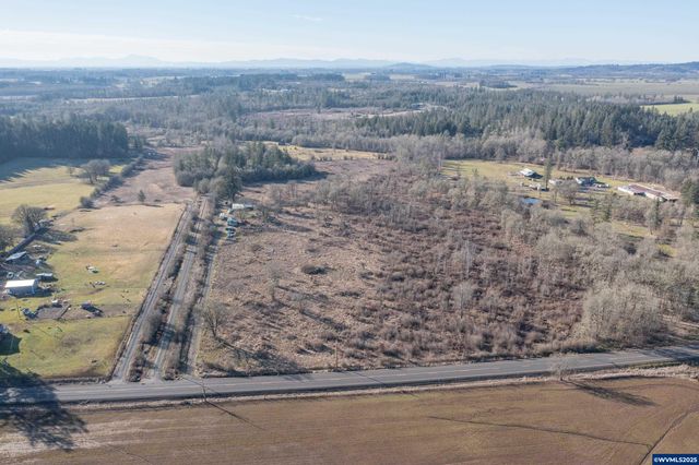 35388 Richardson Gap (next to) Rd, Lebanon, OR 97355