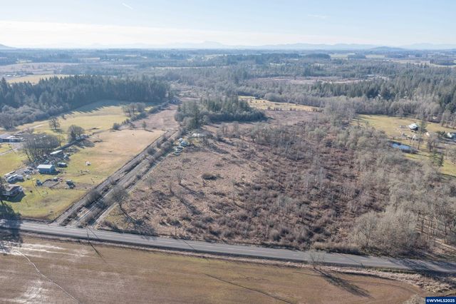 35388 Richardson Gap (next to) Rd, Lebanon, OR 97355