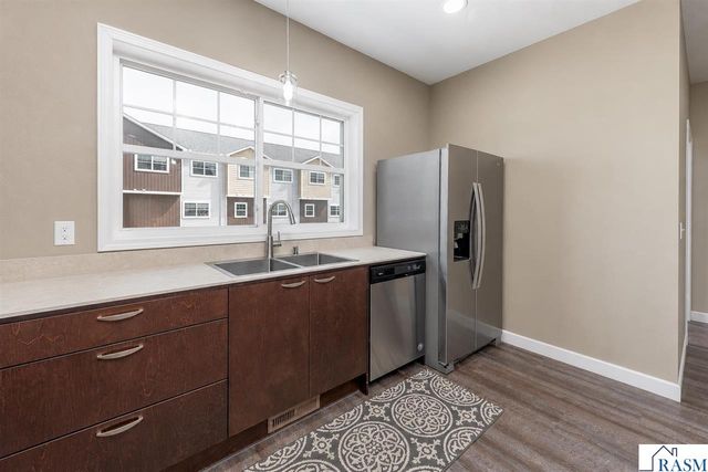 3025 Bluestem Trail, Mankato, MN 56001