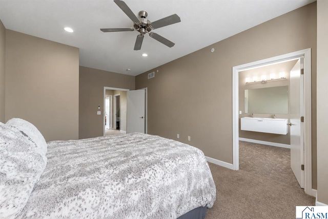 3025 Bluestem Trail, Mankato, MN 56001