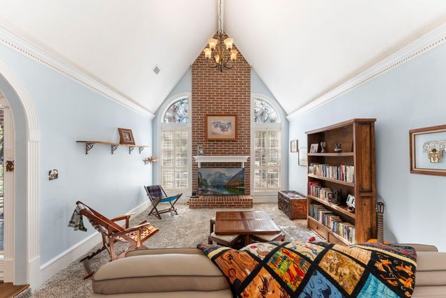 11 Hornsilver Place, The Woodlands, TX 77381