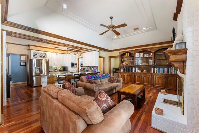 11 Hornsilver Place, The Woodlands, TX 77381