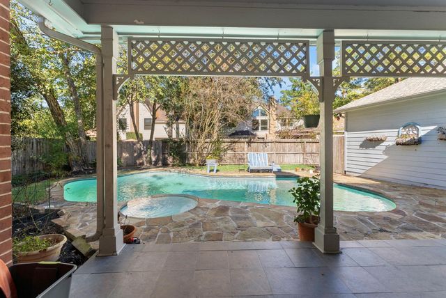 11 Hornsilver Place, The Woodlands, TX 77381