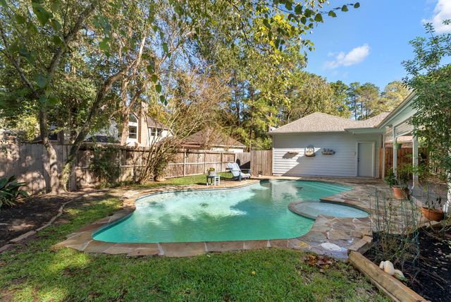 11 Hornsilver Place, The Woodlands, TX 77381