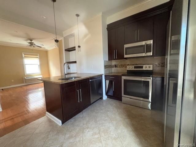 40-11 214th Place 2R, Bayside, NY 11361