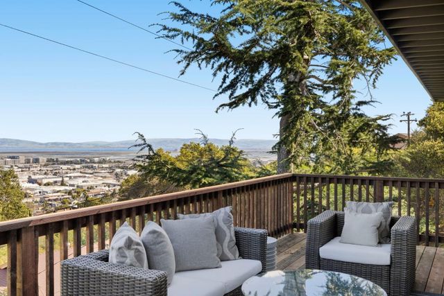 1243 Talbryn Drive, Belmont, CA 94002