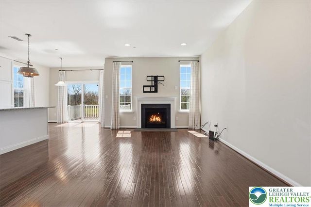 250 Redclover Lane, Allentown City, PA 18104