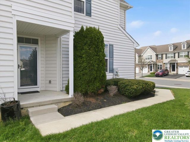 250 Redclover Lane, Allentown City, PA 18104