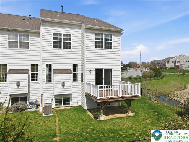 250 Redclover Lane, Allentown City, PA 18104