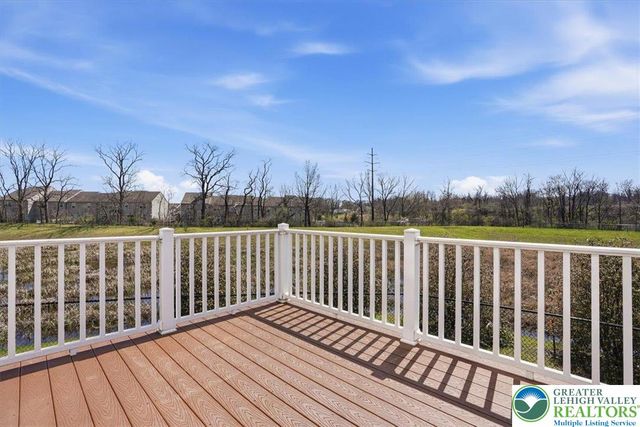 250 Redclover Lane, Allentown City, PA 18104