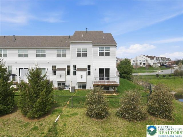 250 Redclover Lane, Allentown City, PA 18104