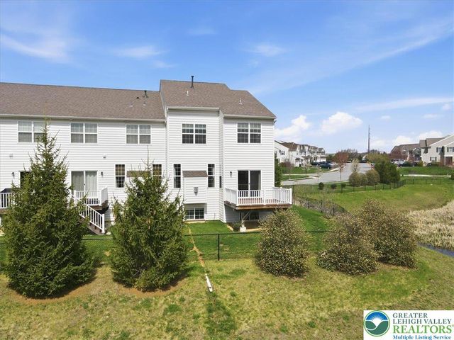 250 Redclover Lane, Allentown City, PA 18104