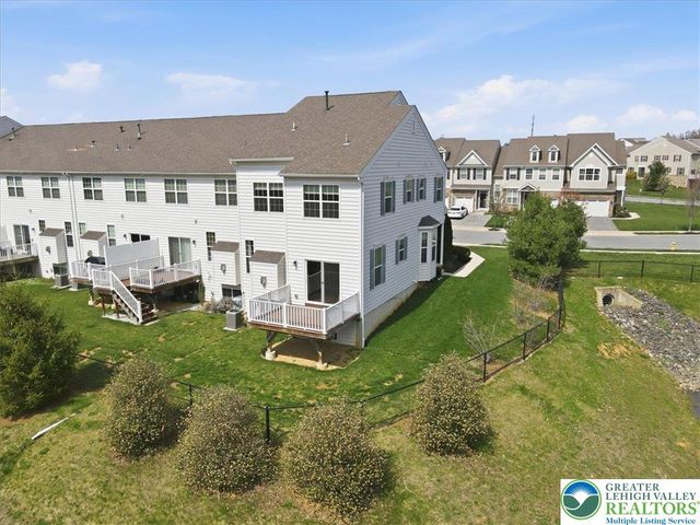250 Redclover Lane, Allentown City, PA 18104