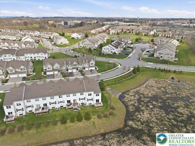250 Redclover Lane, Allentown City, PA 18104