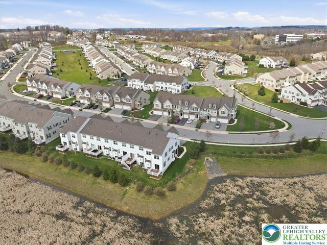 250 Redclover Lane, Allentown City, PA 18104