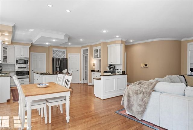 1513 Barrington Way Court, Winston-salem, NC 27106