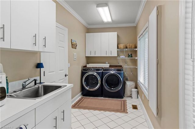 1513 Barrington Way Court, Winston-salem, NC 27106