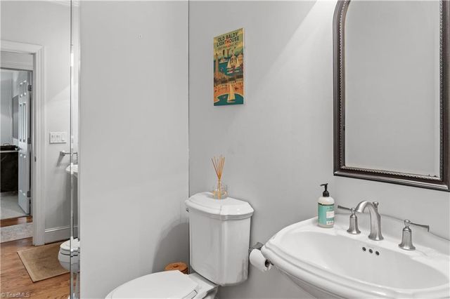 1513 Barrington Way Court, Winston-salem, NC 27106