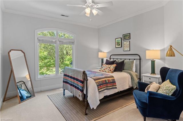 1513 Barrington Way Court, Winston-salem, NC 27106