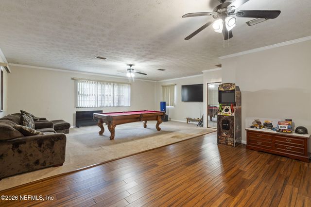 1222 SQUIRREL Lane S, Jacksonville, FL 32218