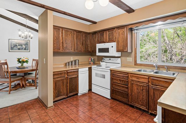 8370 W 107th Street, Bloomington, MN 55438