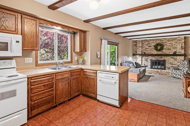 8370 W 107th Street, Bloomington, MN 55438