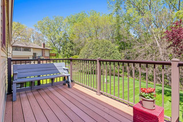 8370 W 107th Street, Bloomington, MN 55438