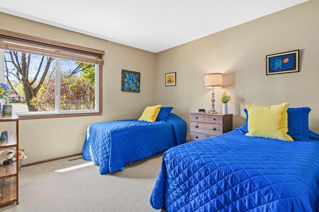 8370 W 107th Street, Bloomington, MN 55438