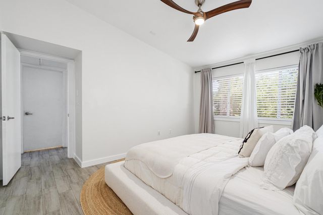 2200 Dickson DR 218, Austin, TX 78704