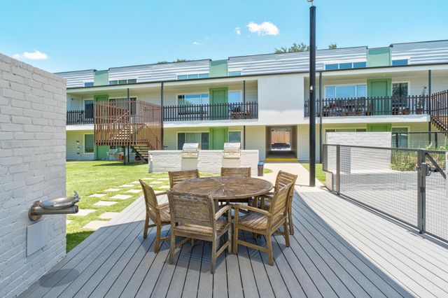 2200 Dickson DR 218, Austin, TX 78704