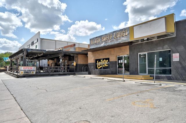 2200 Dickson DR 218, Austin, TX 78704