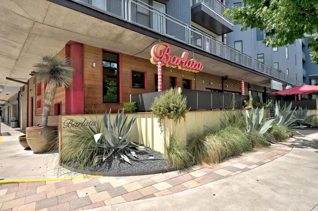 2200 Dickson DR 218, Austin, TX 78704