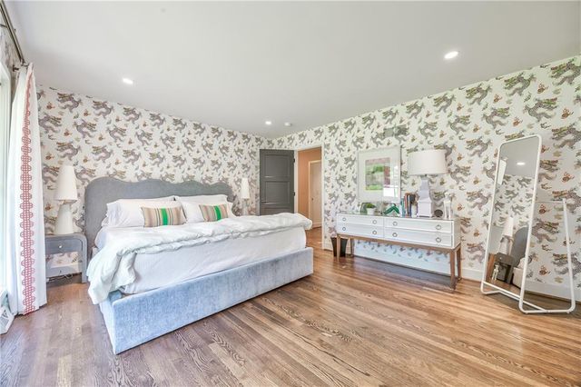 8600 Reinhardt Lane, Leawood, KS 66206